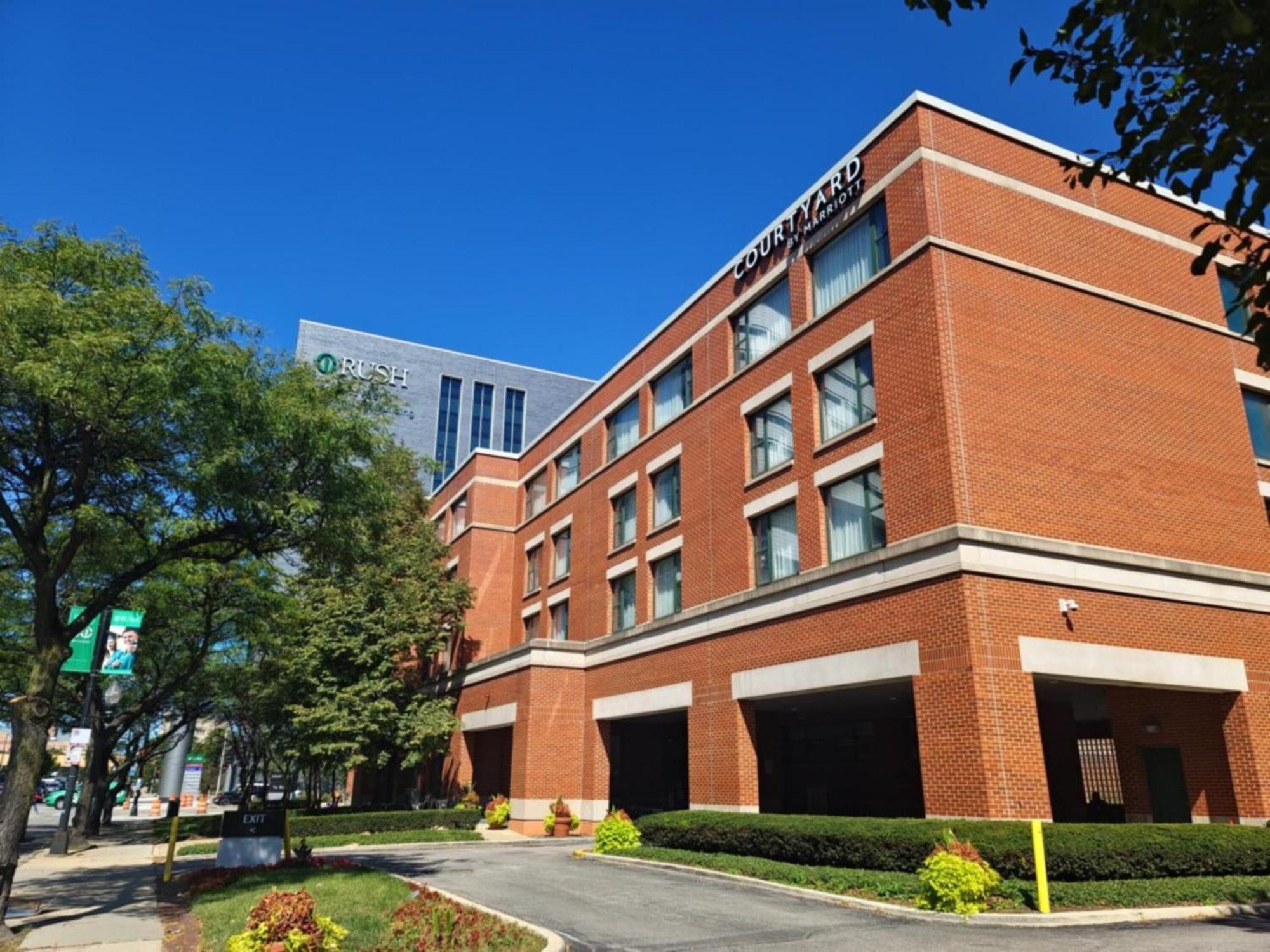 Hotel Courtyard By Marriott Chicago At Medical District-Uic Exterior foto